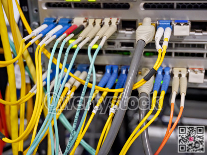 Communication equipment connected with copper and optical cables
