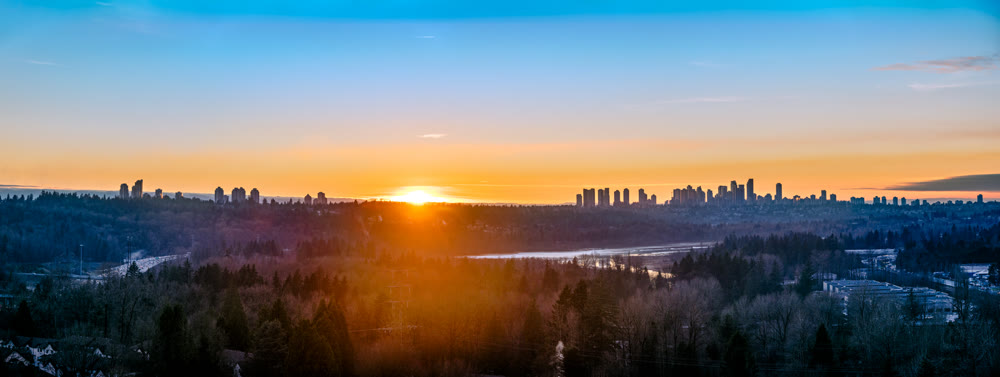 Panoramic view of urban sityscape on sunset hour