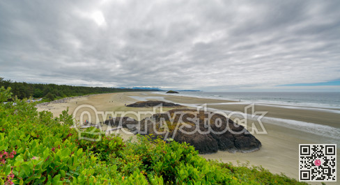 Overview of Pacific ocean long beach near Tofino, British Columbia, Canada