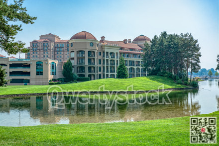 Resort park and residential area in downtown of Kelowna