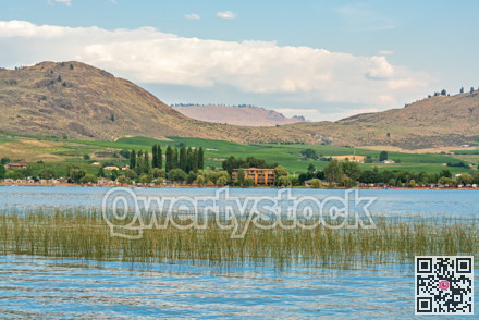 Warm summer evening on Osoyoos lake resort