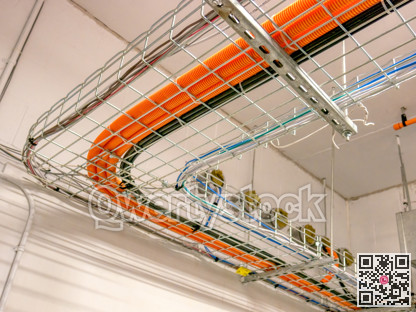 Corner cable route installed on metal wired tray